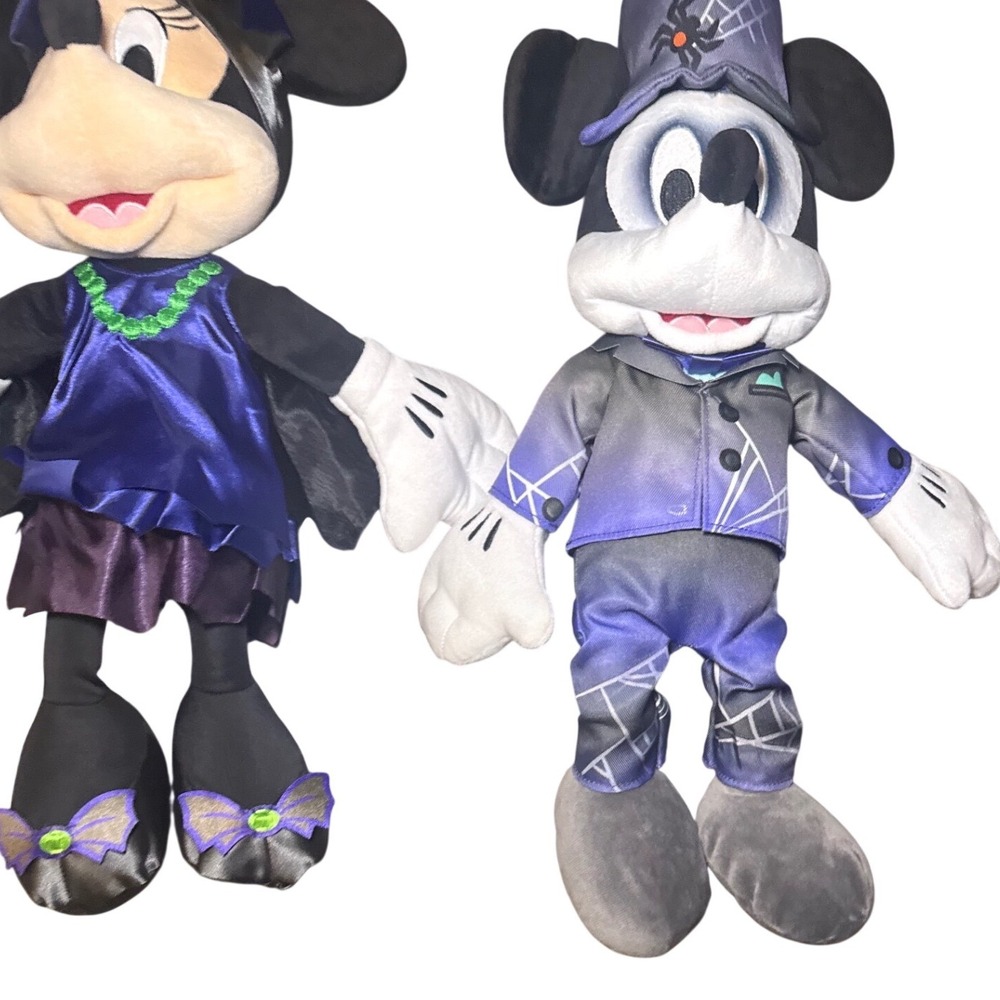Disney Haunted Mansion Halloween 2022 Mickey & Minnie Plush Set Spider Web